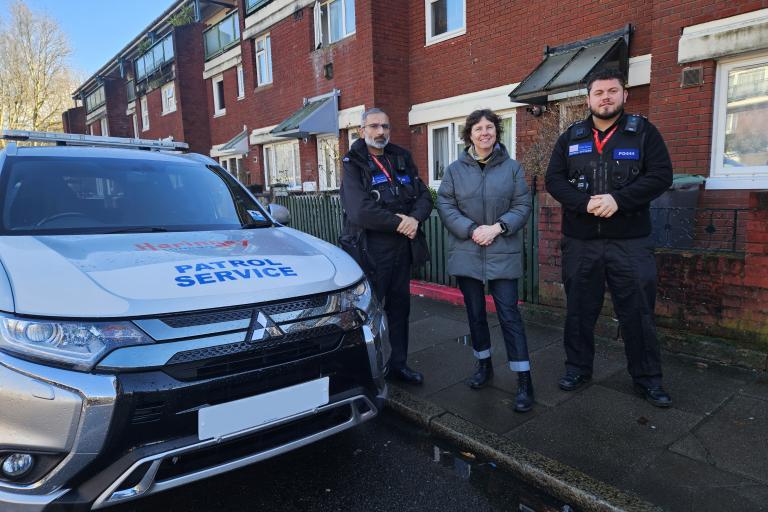 Cllr Williams and Patrol Team Pic 1