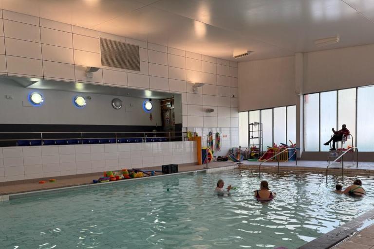 Park Road Leisure Cente & Lido Teaching Pool Pic 2.