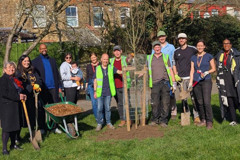 Tree planting Russel Park 