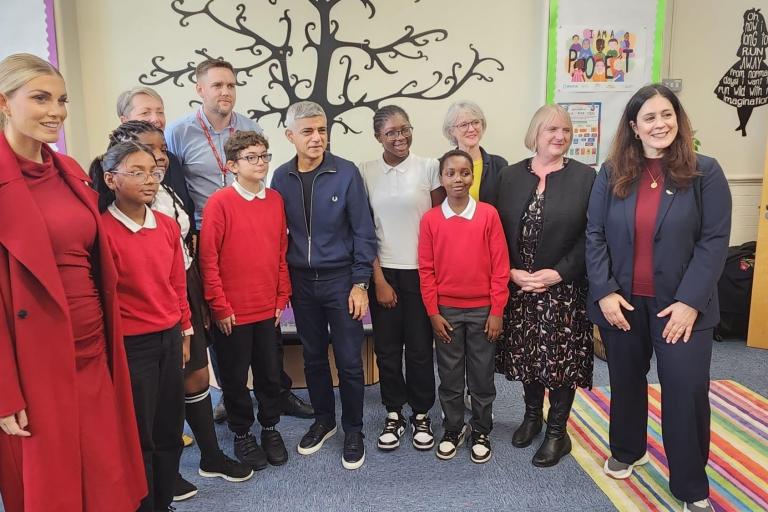 mol seven sisters school Group photo 