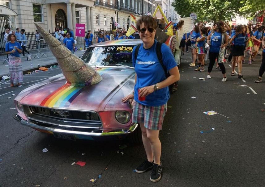 horns on car